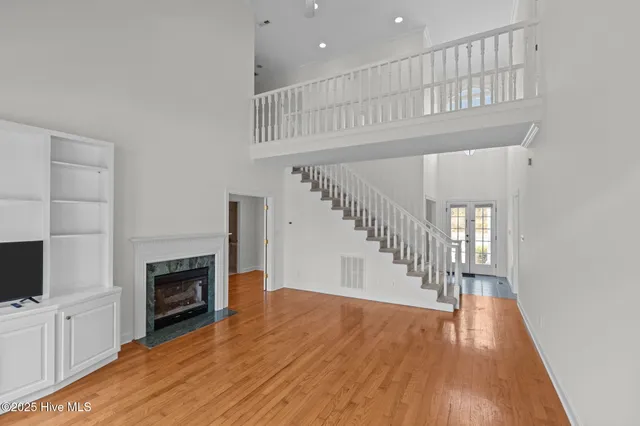 $1,257,000 | 203 Red Snapper Drive, Emerald Isle, NC 28594