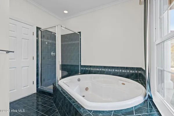 $1,232,000 | 203 Red Snapper Drive, Emerald Isle, NC 28594