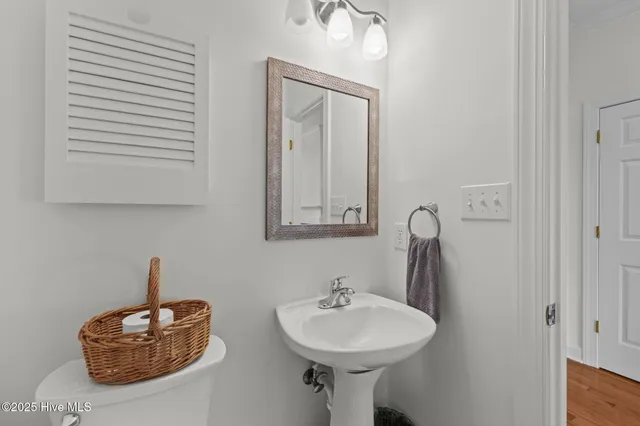 $1,257,000 | 203 Red Snapper Drive, Emerald Isle, NC 28594