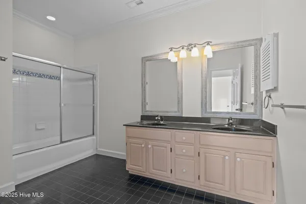 $1,232,000 | 203 Red Snapper Drive, Emerald Isle, NC 28594