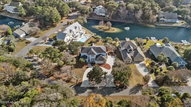 $1,257,000 | 203 Red Snapper Drive, Emerald Isle, NC 28594