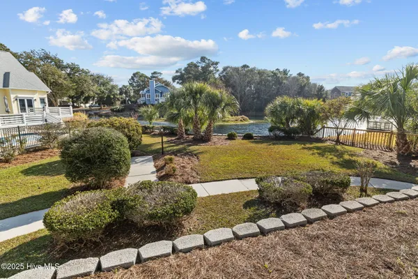$1,232,000 | 203 Red Snapper Drive, Emerald Isle, NC 28594