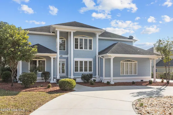 $1,232,000 | 203 Red Snapper Drive, Emerald Isle, NC 28594