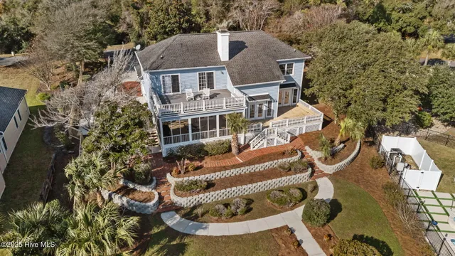 $1,257,000 | 203 Red Snapper Drive, Emerald Isle, NC 28594