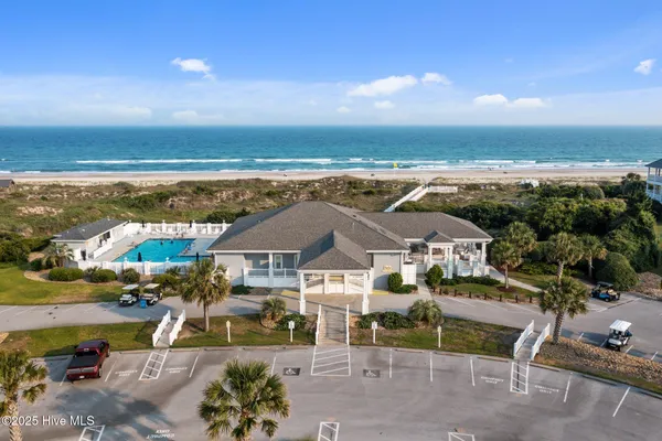 $1,232,000 | 203 Red Snapper Drive, Emerald Isle, NC 28594