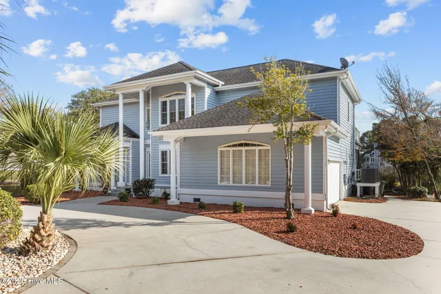 $1,257,000 | 203 Red Snapper Drive, Emerald Isle, NC 28594