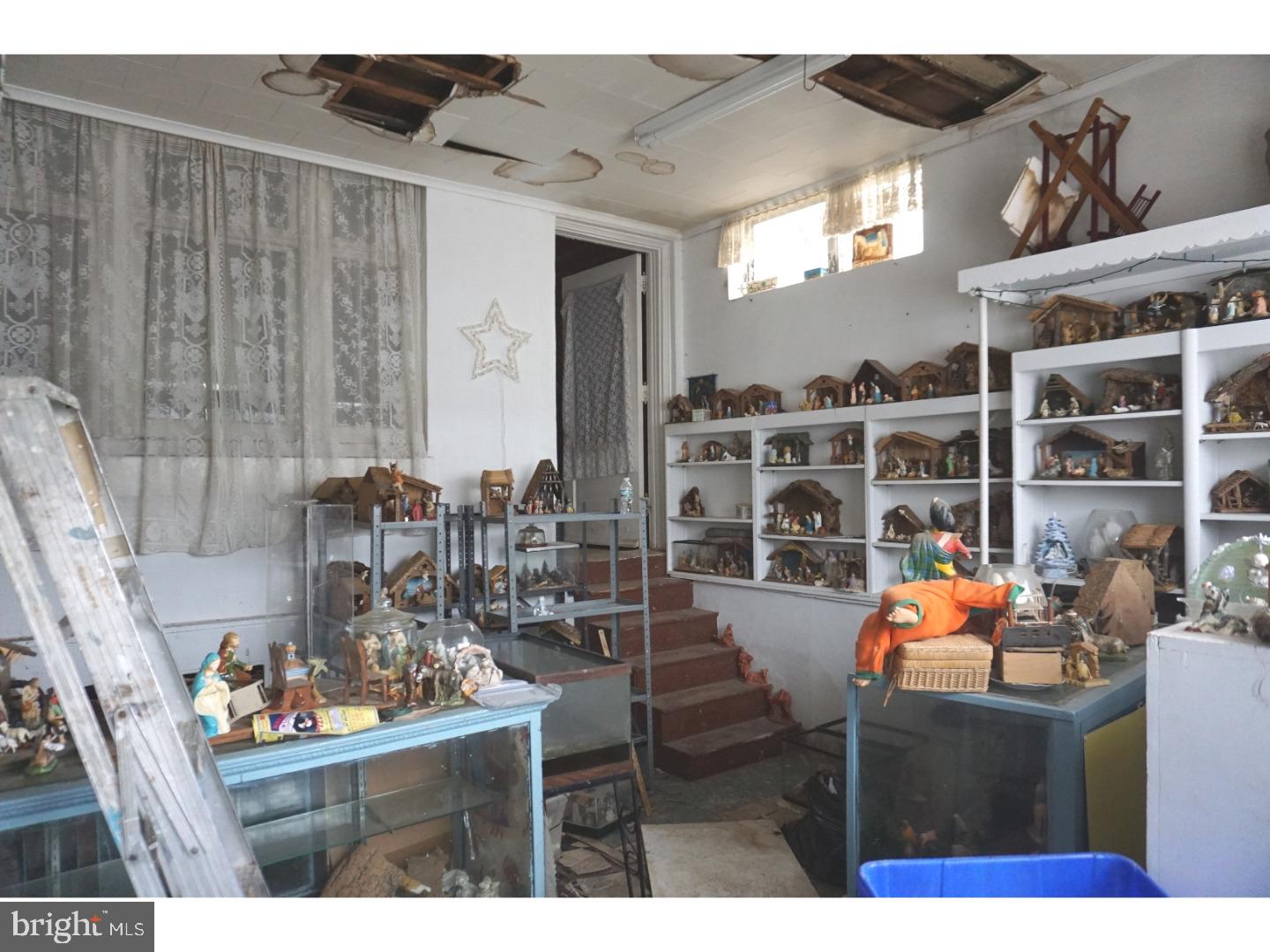 6324 Rising Sun Avenue Philadelphia, PA 19111 - Photo 4 of 13 Gallery Image 4