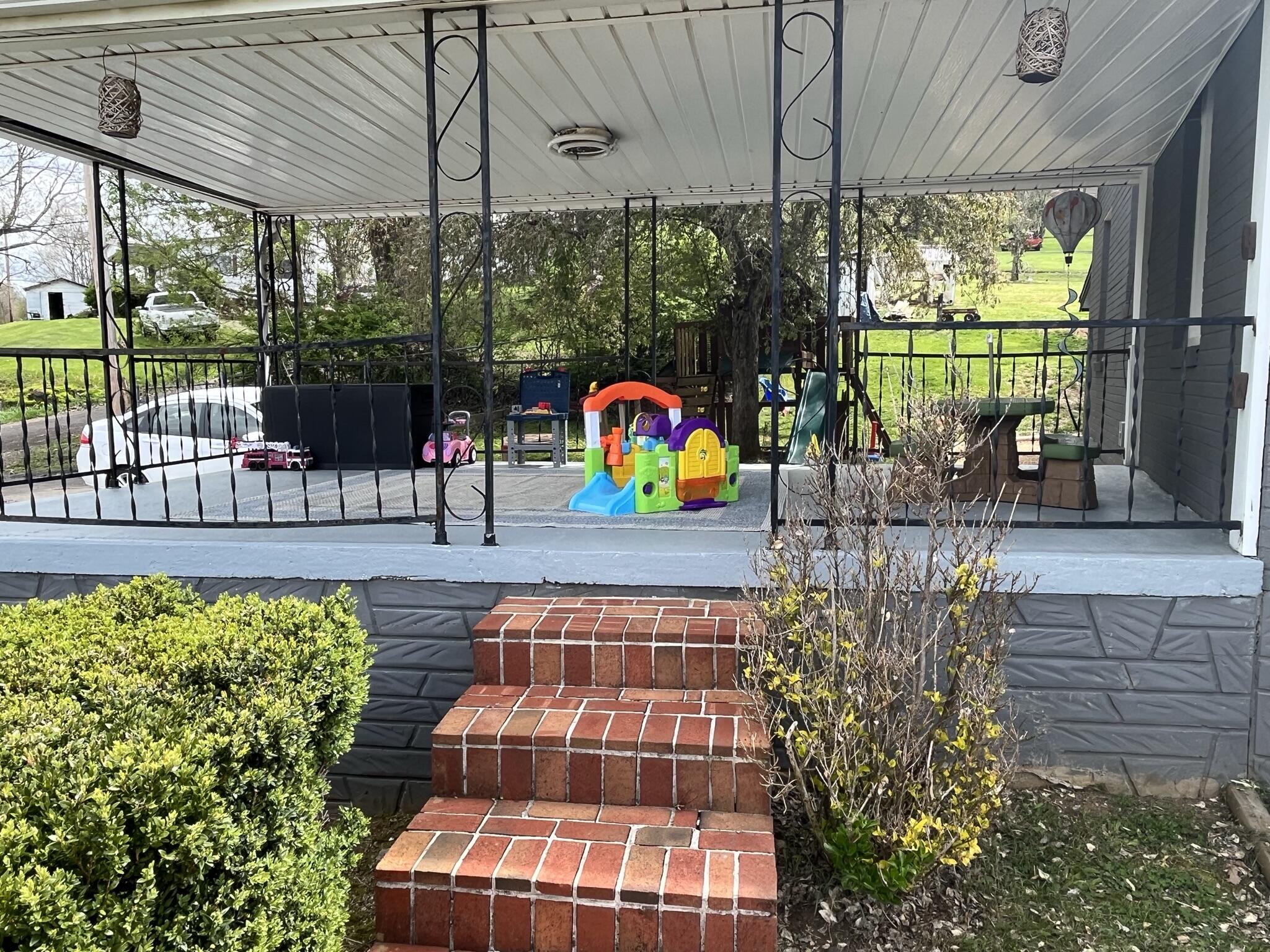 578 Coxtown Road Honaker, VA 24260 - Photo 17 of 17 IMG_7512