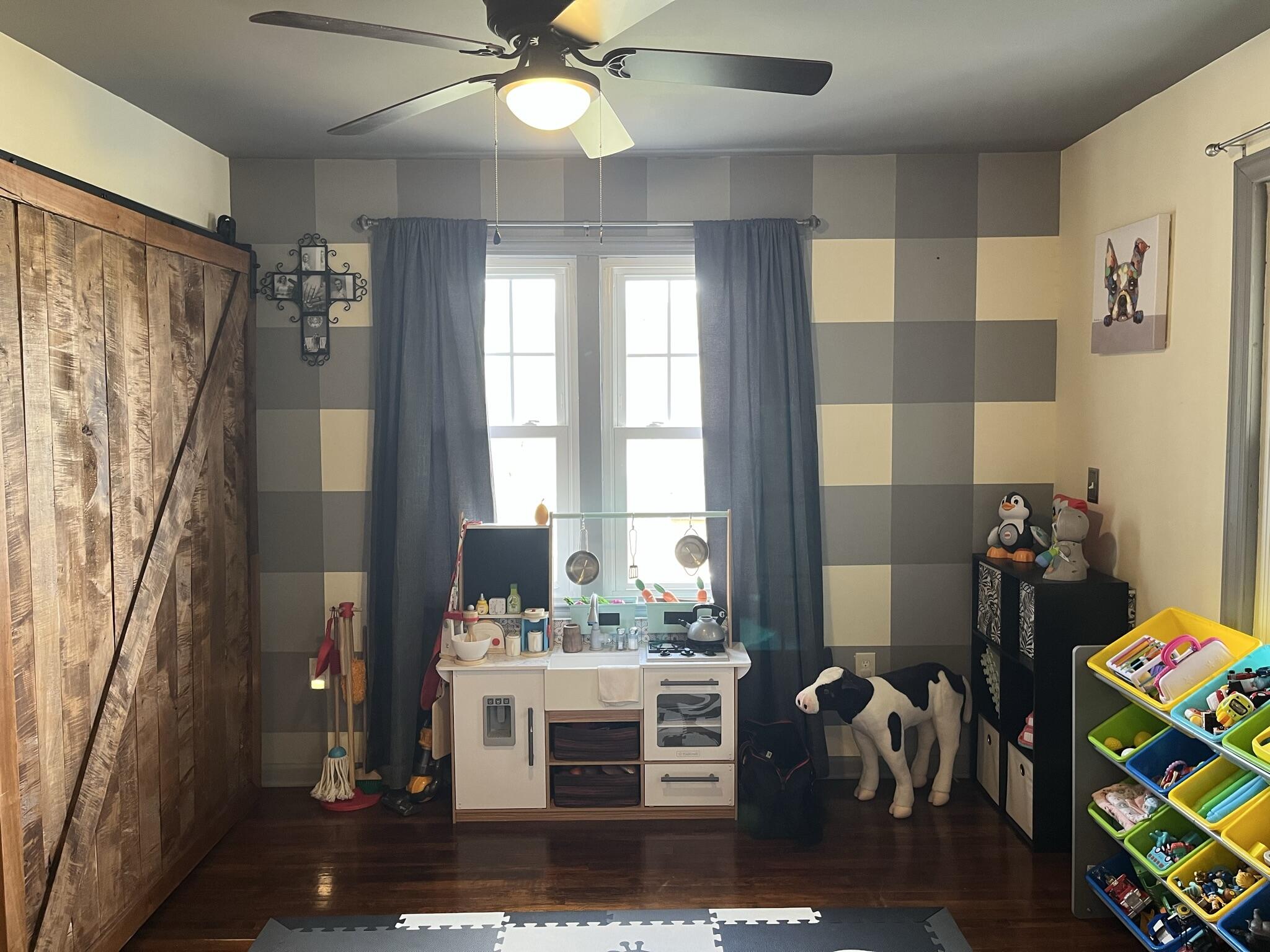 578 Coxtown Road Honaker, VA 24260 - Photo 8 of 17 IMG_7473