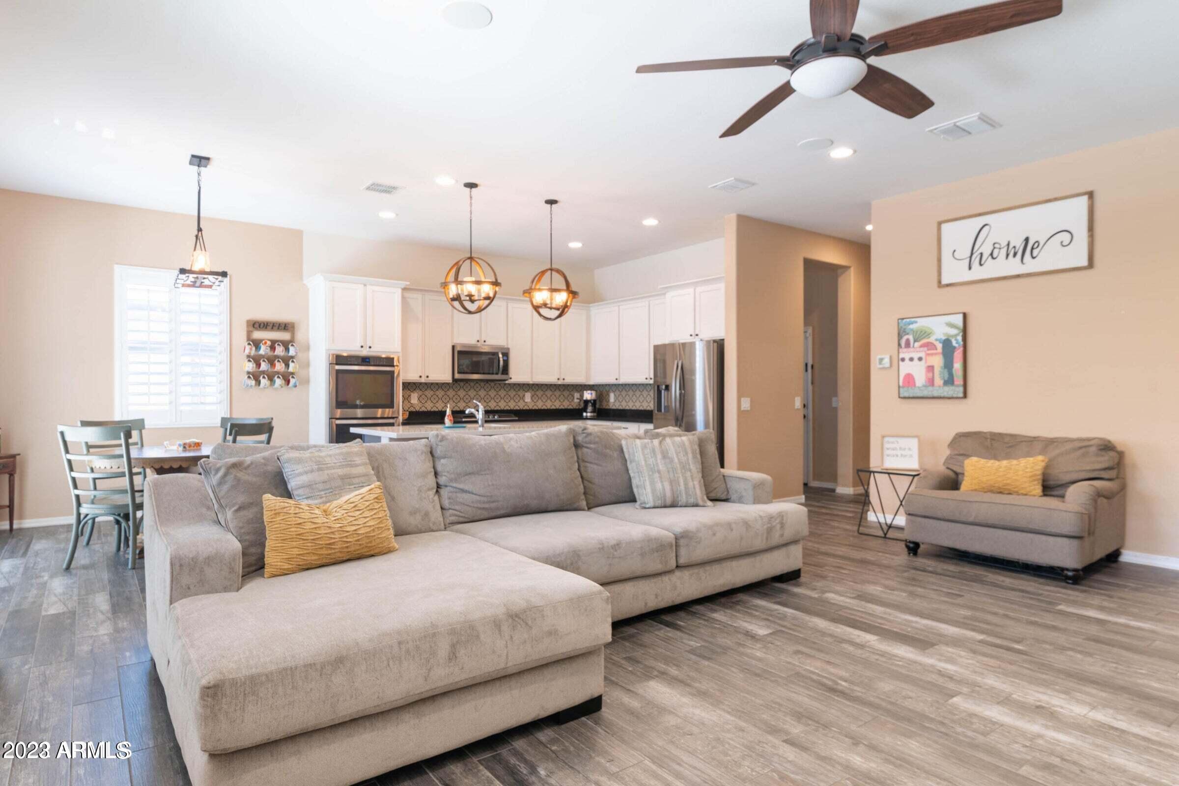 20621 West Alsap Road Buckeye, AZ 85396 - Photo 12 of 67 20221026205045961170000000-o