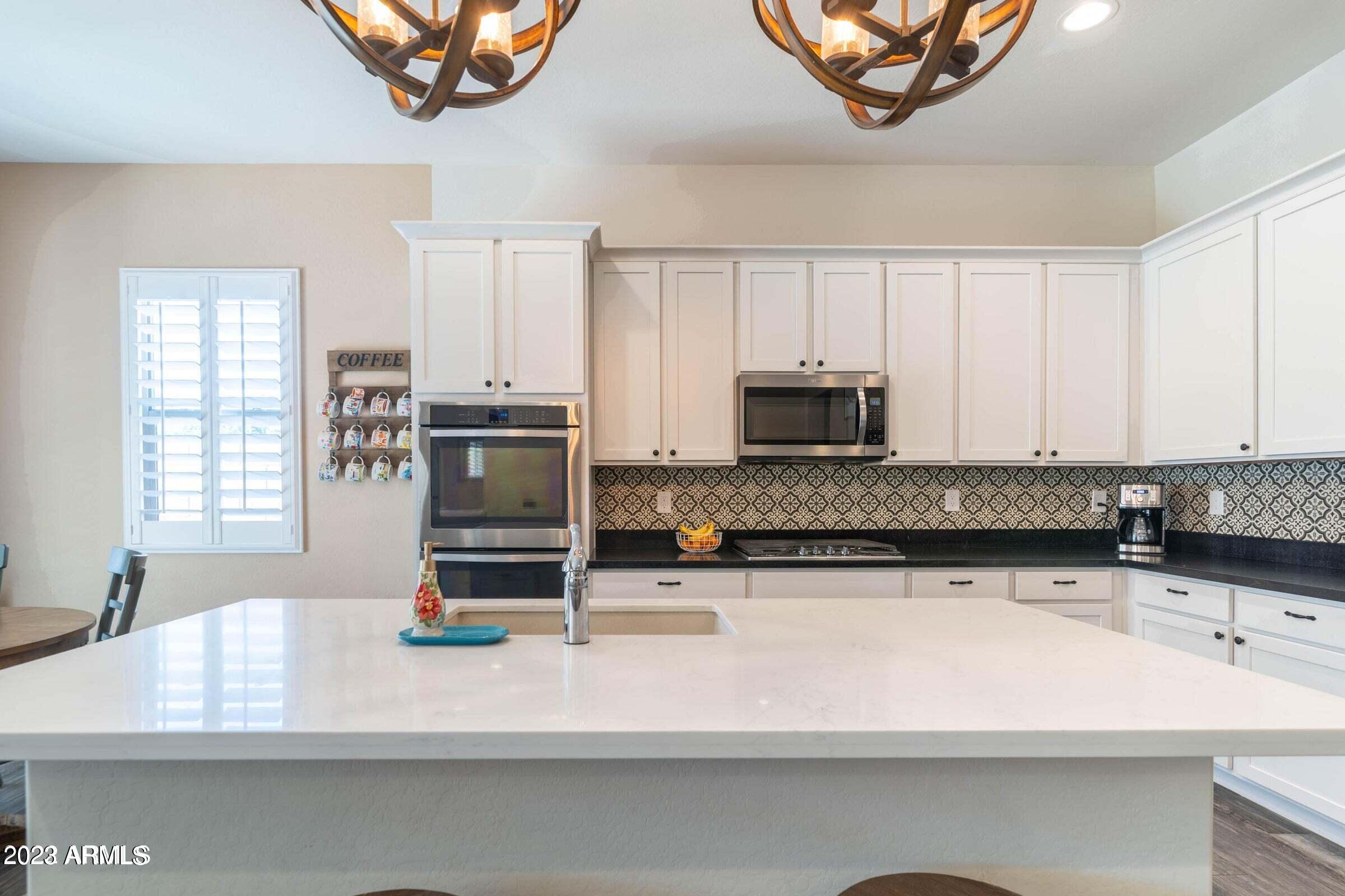 20621 West Alsap Road Buckeye, AZ 85396 - Photo 6 of 67 20221026204929314878000000-o