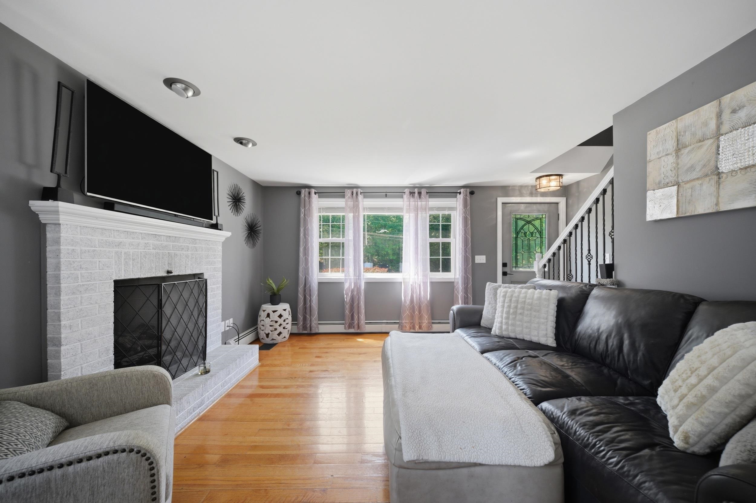 27 Old Manchester Road Raymond, NH 03077 - Photo 19 of 52 Gallery Image 19
