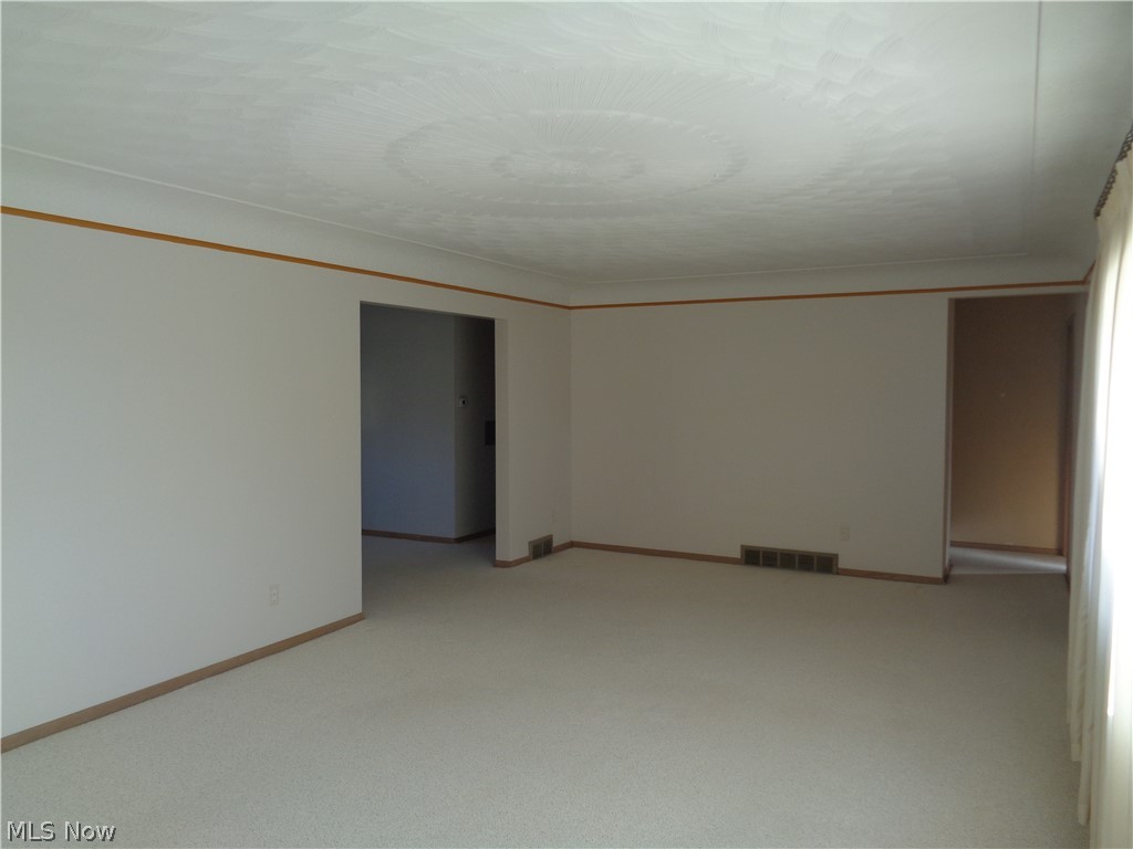 2341 Wadsworth Road Norton, OH 44203 - Photo 5 of 19 Gallery Image 5