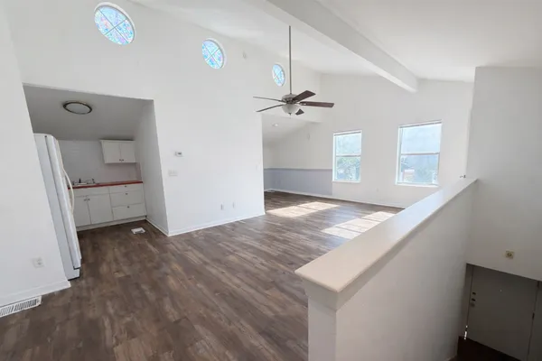 $1,150 | 212 Lessin Lane, Unit B, Austin, TX 78704