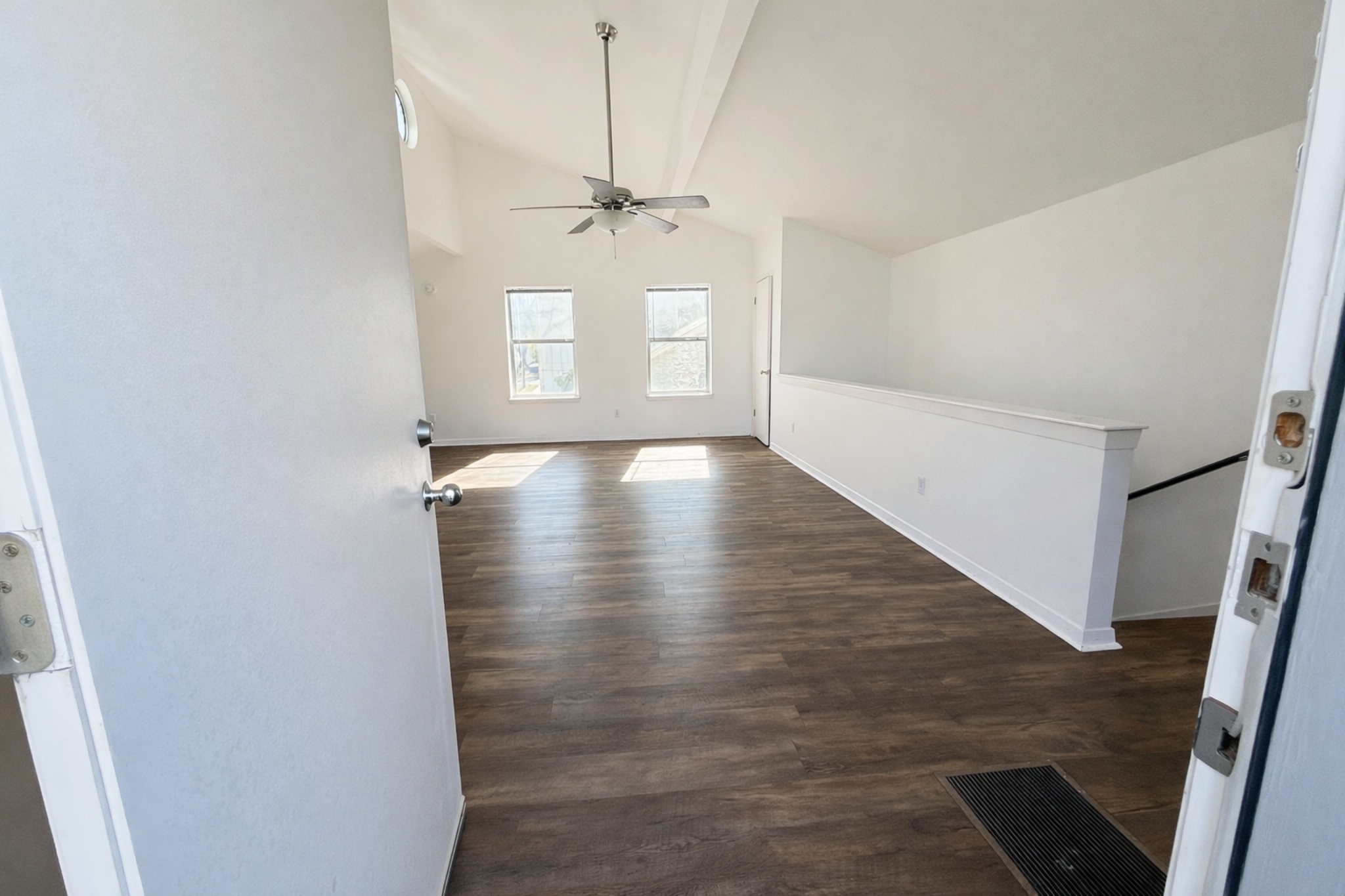 212 Lessin Lane, Unit B Austin, TX 78704 - Photo 3 of 8