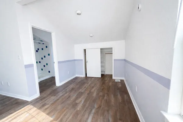 $1,150 | 212 Lessin Lane, Unit B, Austin, TX 78704