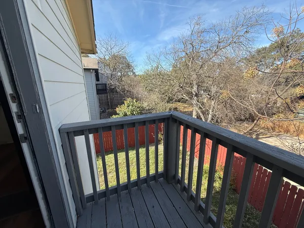 $1,150 | 212 Lessin Lane, Unit B, Austin, TX 78704