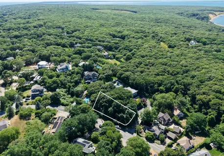 $949,000 | 30 South South Dewey Place, Montauk, NY 11954