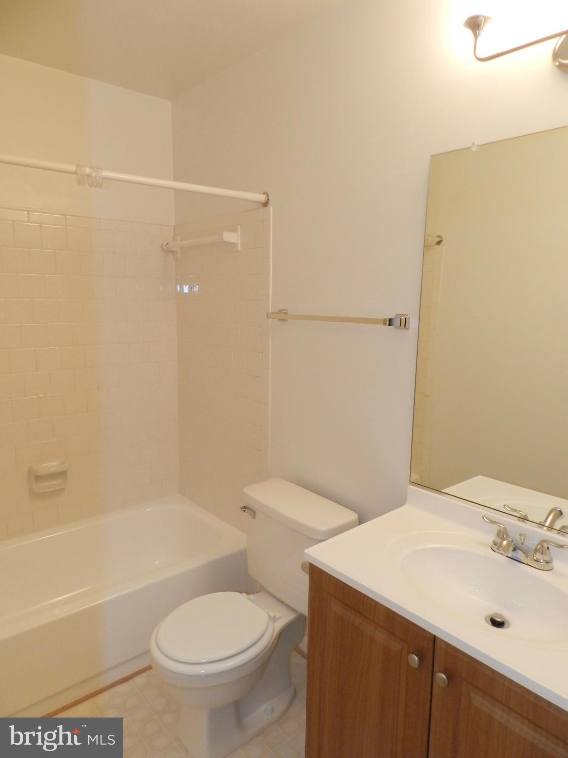 17503 Hoskinson Road Poolesville, MD 20837 - Photo 21 of 23 Bath