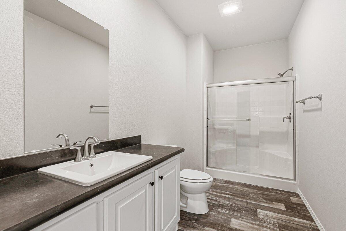 8401 Old Stage Road, Unit 25 Central Point, OR 97502 - Photo 10 of 17 16-2