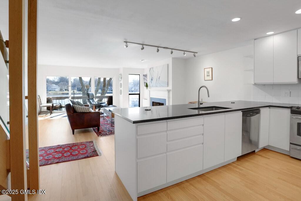 11 River Road, Unit 110 Cos Cob, CT 06807 - Photo 7 of 14 016-480223-_X0A1893edited_14003394