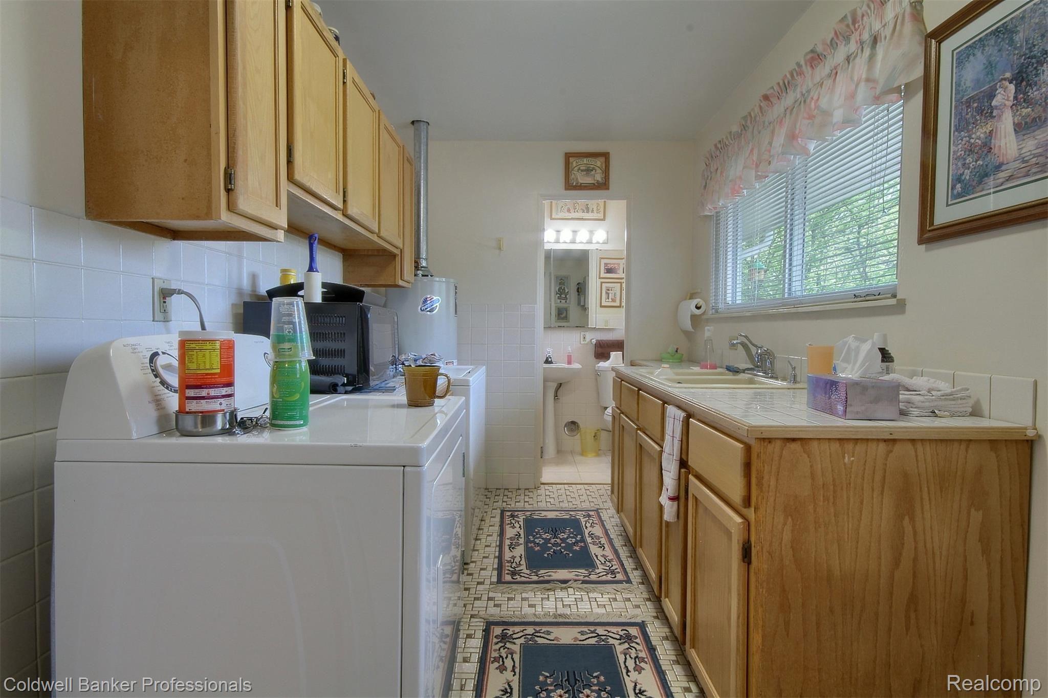 13140 Lenmoore Road Belleville, MI 48111 - Photo 16 of 31 16-Laundry Room.jpg