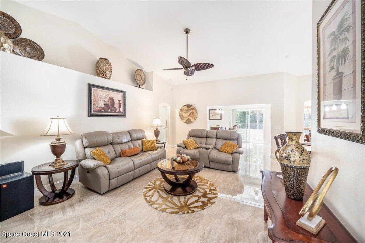 367 Abello Road Southeast Palm Bay, FL 32909 - Photo 13 of 28 Living Room