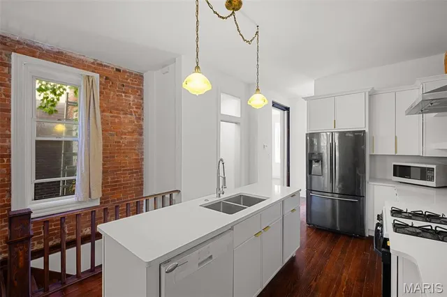 $259,900 | 5406 Reber Place, St. Louis, MO 63139