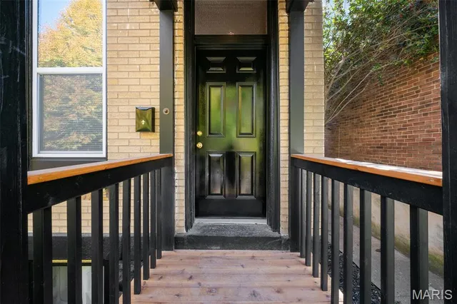 $259,900 | 5406 Reber Place, St. Louis, MO 63139