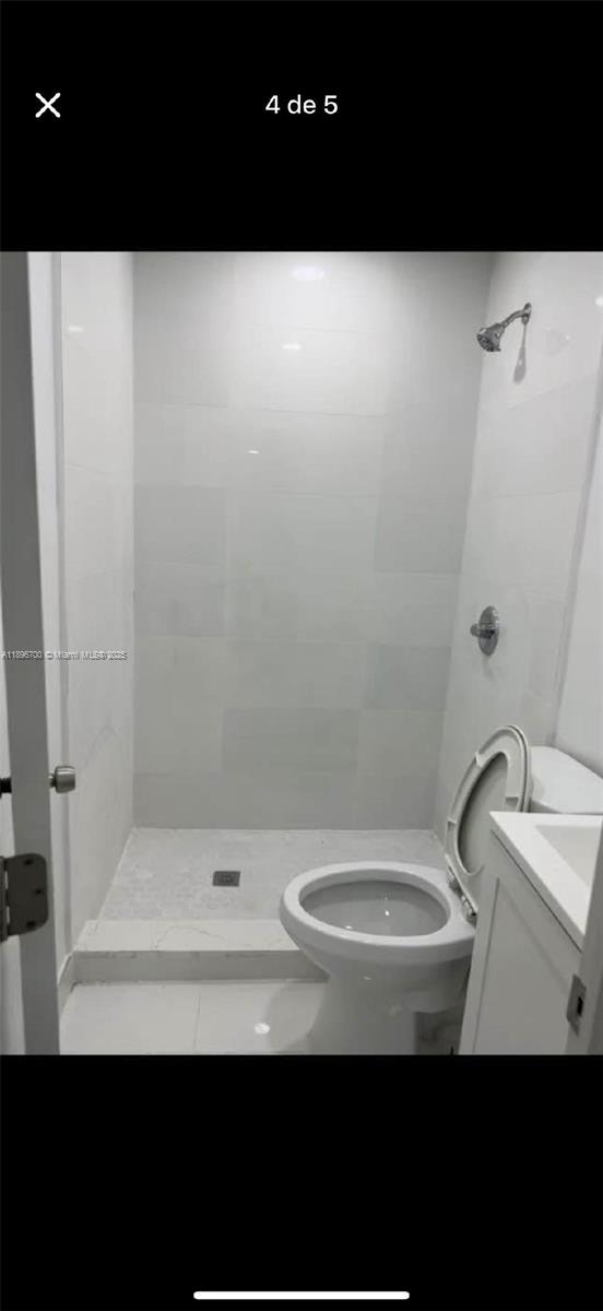 165 West 60th Street Hialeah, FL 33012 - Photo 17 of 22