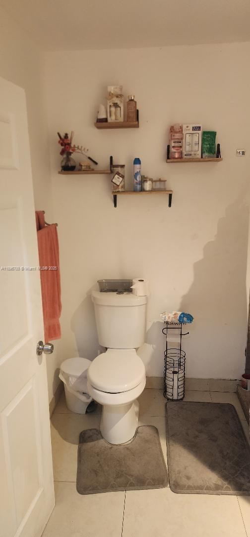 165 West 60th Street Hialeah, FL 33012 - Photo 3 of 22