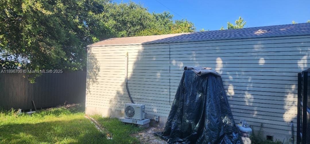 165 West 60th Street Hialeah, FL 33012 - Photo 6 of 22