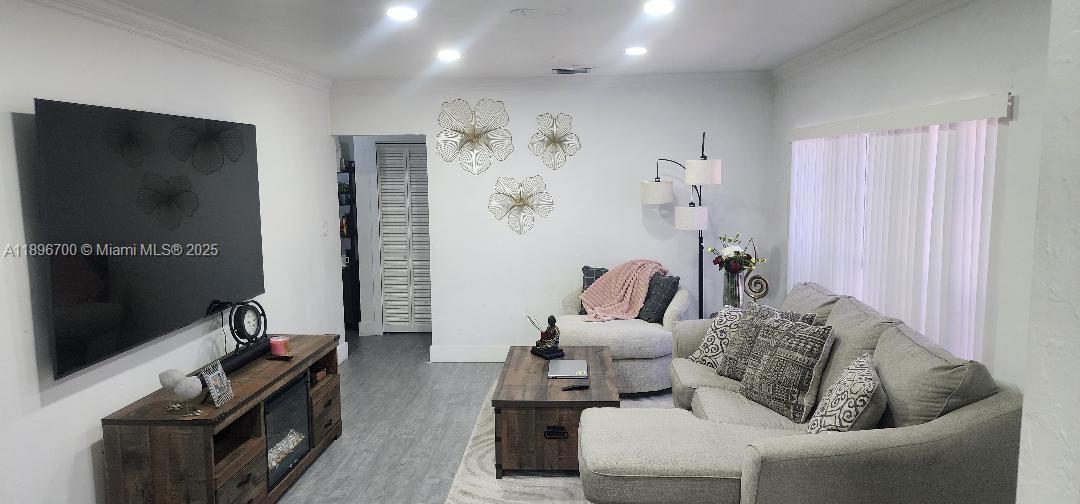 165 West 60th Street Hialeah, FL 33012 - Photo 9 of 22