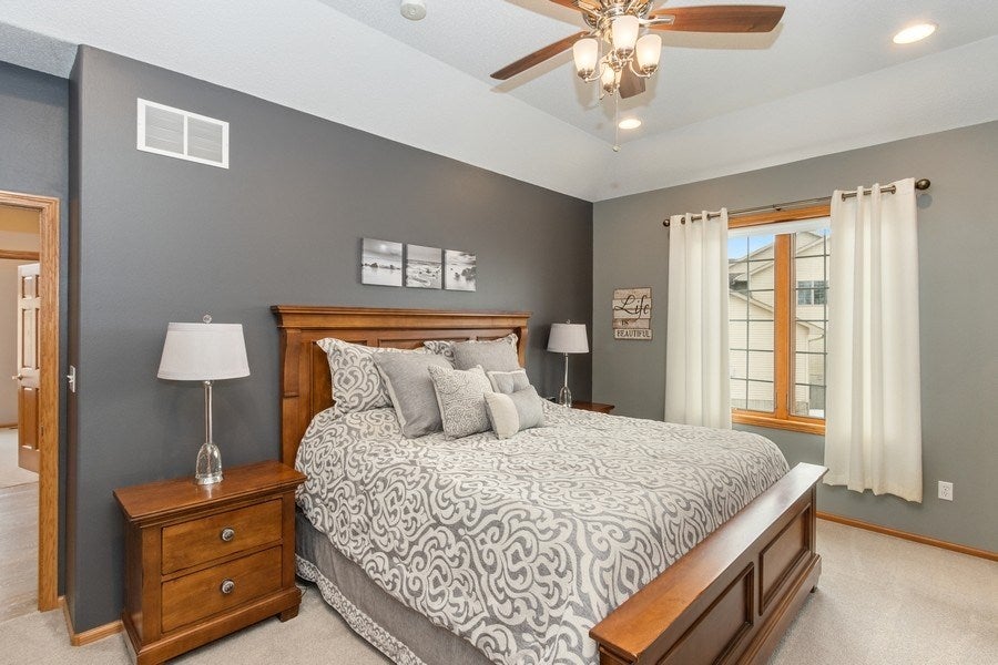 3970 Roberts Ridge Northeast Iowa City, IA 52240 - Photo 15 of 39 Gallery Image 15