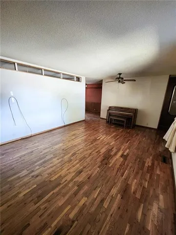 $189,000 | 6525 King Hill Avenue, St. Joseph, MO 64504