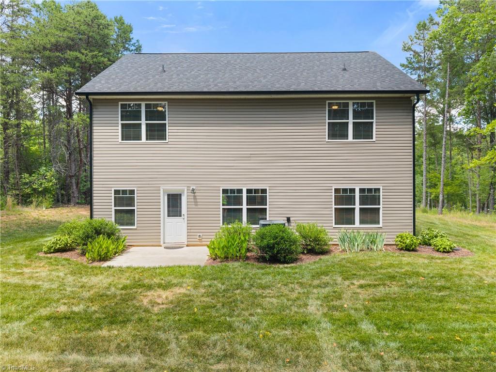 1548 South Peace Haven Road Clemmons, NC 27012 - Photo 3 of 37