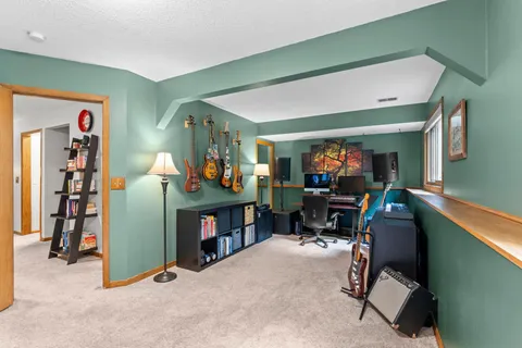 $425,000 | 12 Oak Shore Drive, Burnsville, MN 55306
