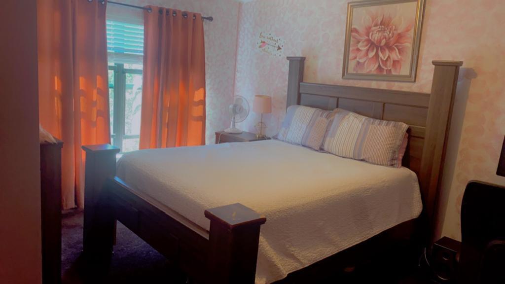 2017 Tamarind Drive Riviera Beach, FL 33410 - Photo 9 of 10 IMG-20230301-WA0006