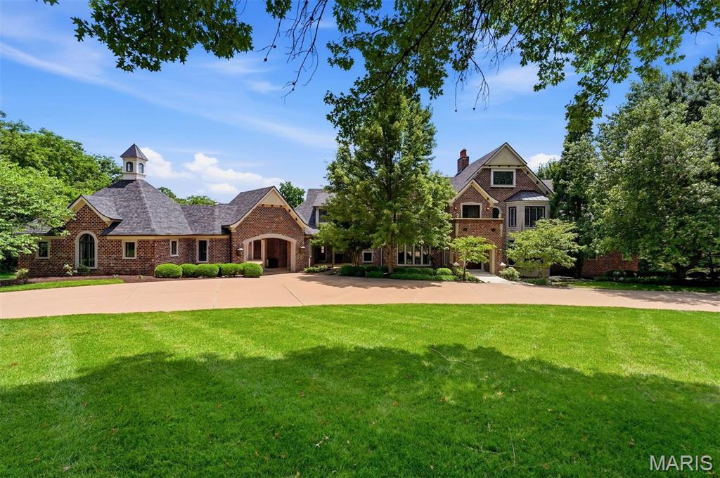 14 Brookwood Road St. Louis, MO 63131 - Photo 1 of 98