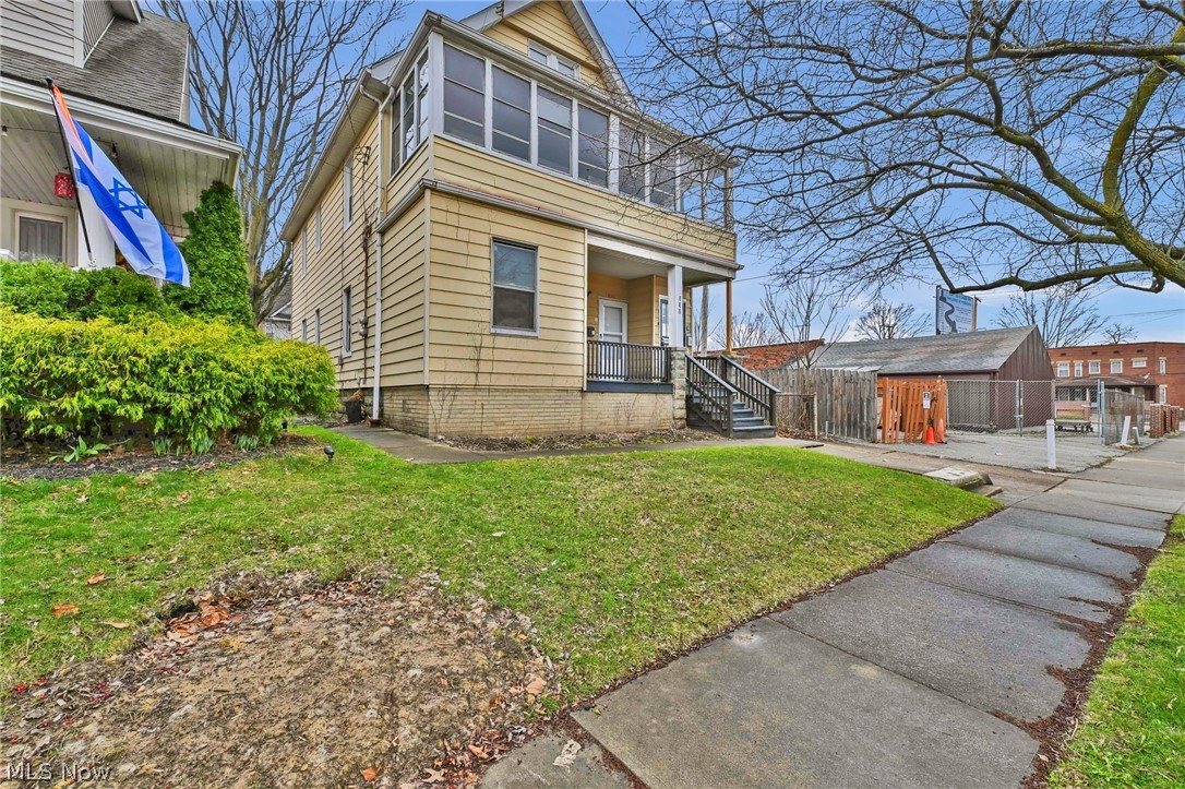880 Stevenson Road Cleveland, OH 44110 - Photo 2 of 19