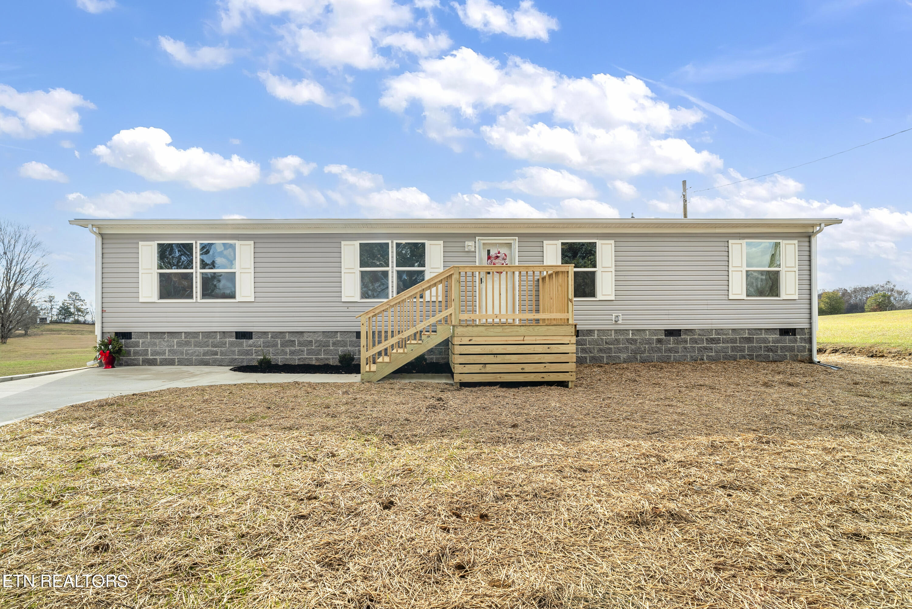 175 Moat Sewell Road Philadelphia, TN 37846 - Photo 8 of 40 DSC05630-HDRcopy