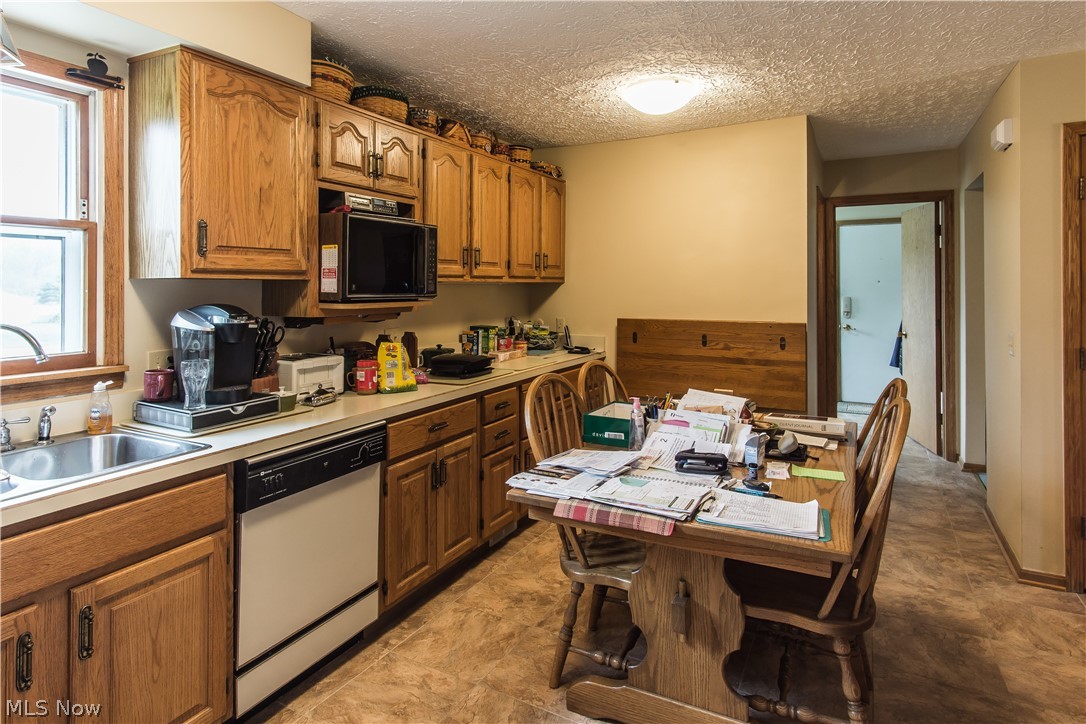2063 West Nimisila Road Clinton, OH 44216 - Photo 12 of 34 Gallery Image 12