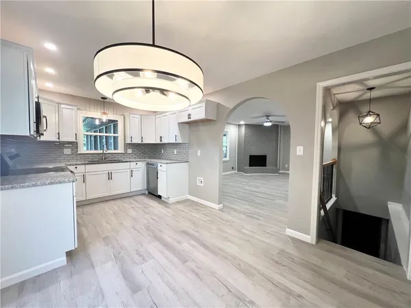 $350,000 | 718 Northeast Mulberry Street, Lee's Summit, MO 64086