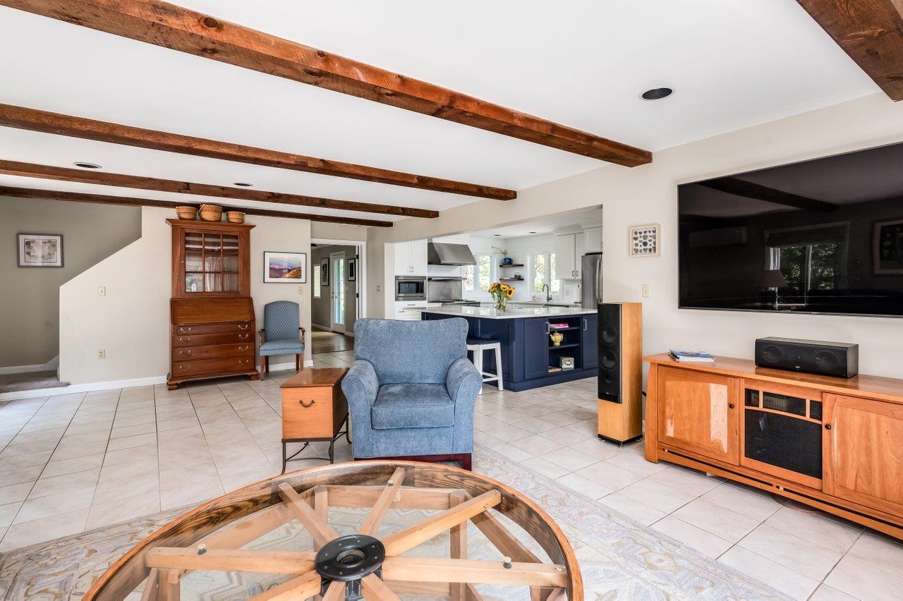 367 Durham Point Road Durham, NH 03824 - Photo 11 of 59