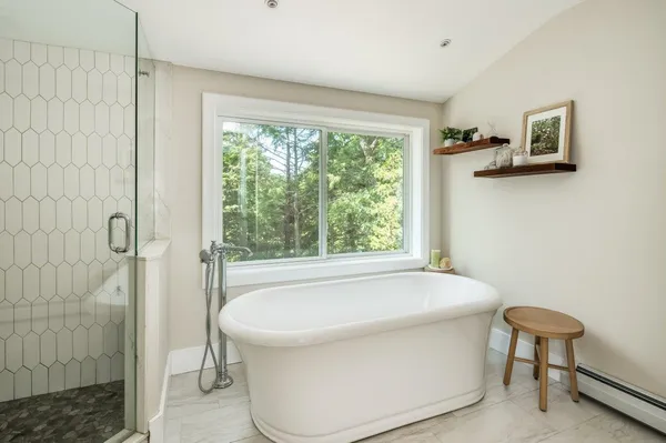 $1,890,000 | 367 Durham Point Road, Durham, NH 03824