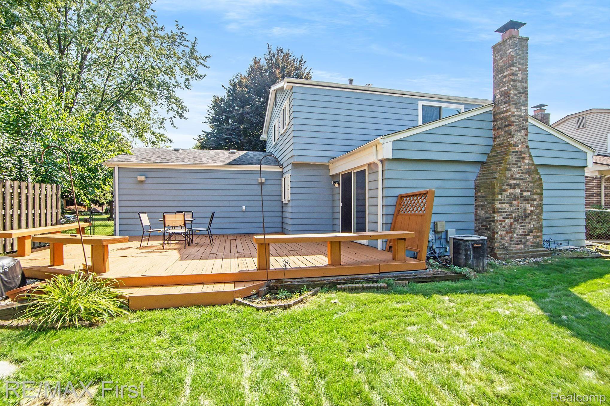 42930 Barchester Road Canton, MI 48187 - Photo 6 of 24 BPG_6864.jpg