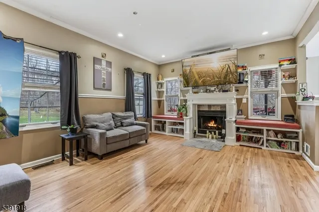 $769,000 | 73 Edison Road, Lake Hopatcong, NJ 07849