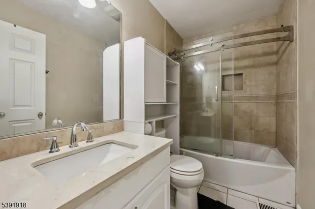 $769,000 | 73 Edison Road, Lake Hopatcong, NJ 07849