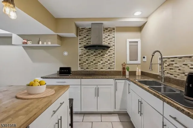 $769,000 | 73 Edison Road, Lake Hopatcong, NJ 07849