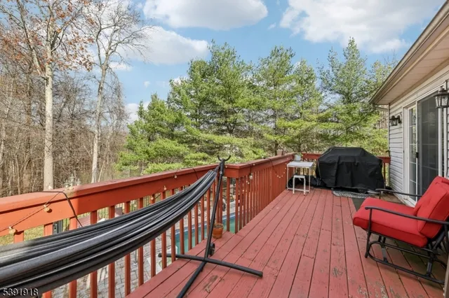 $769,000 | 73 Edison Road, Lake Hopatcong, NJ 07849